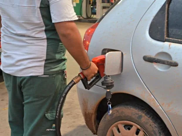 Rio-branquenses já começam a pagar mais barato no preço da gasolina e do diesel