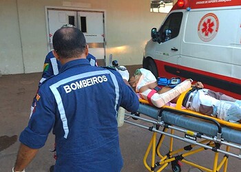 Jovem de 23 anos é atingido com três tiros no Tancredo Neves e vai para o PS em estado grave