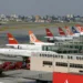 Crise econômica, alta das passagens e problemas da Avianca levam brasileiro a trocar o avião pelo ônibus