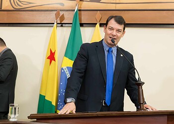 Roberto Duarte destina emenda para aquisição de primeiro castramóvel de Rio Branco