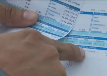 Empresa de energia deve indenizar cliente do AC em R$ 8 mil após cobrança indevida