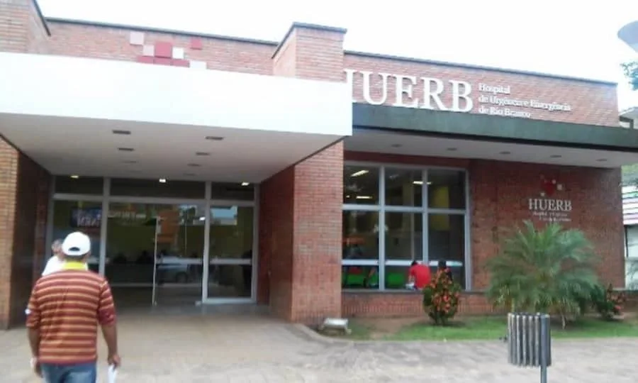 Jovem morre no pronto-socorro após ser atingido por tiros em Rio Branco