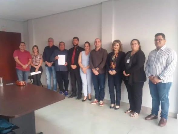 MP/AC assina TAC com Prefeitura de Sena Madureira para implantação de aterro sanitário