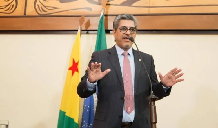 Edvaldo Magalhães propõe proibição de corte de energia e água por 90 dias