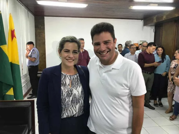 Mara Rocha responde Gladson Cameli e diz que Paulo Wadt é da cota do governador