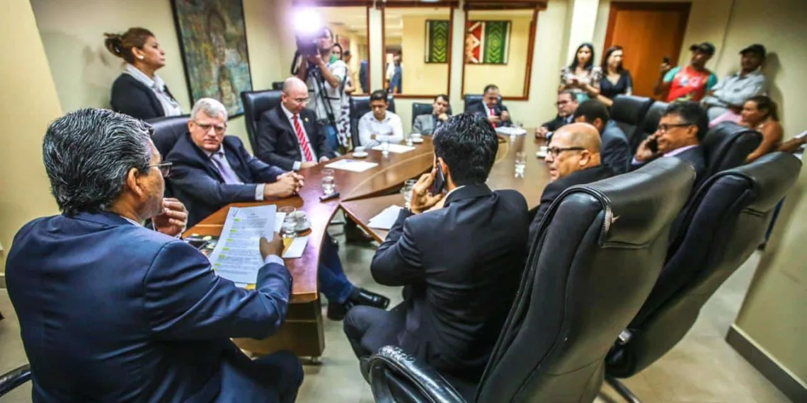 “Houve pouca maturidade do partido”, diz Wadt sobre o PSDB no atrito com Mara Rocha