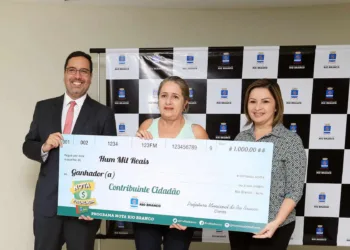 Prefeitura realiza mais uma entrega de R$ 8 mil em prêmios do Nota Premiada