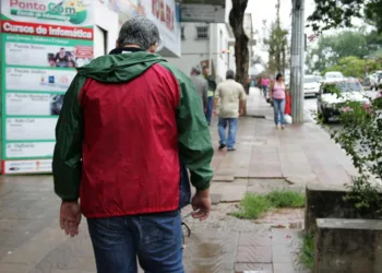 Frio polar chega ao Acre nesta segunda com ventos fortes e possibilidade de chuvas intensas