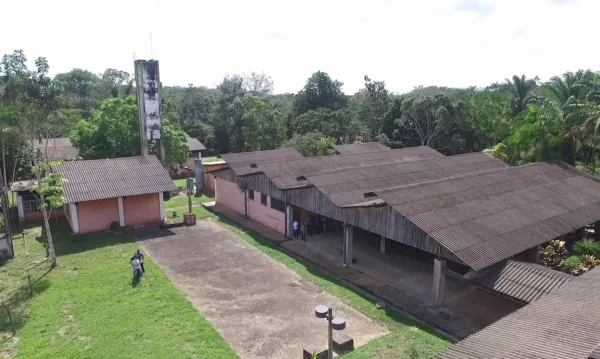 Antiga Escola da Floresta passa por obras e será o novo campus do Ifac
