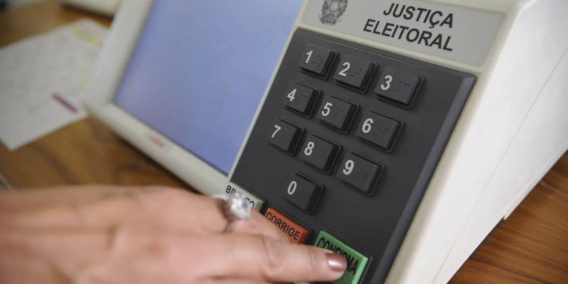 TSE vai comprar 180 mil urnas eletrônicas para eleições de 2020