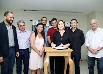 Socorro Neri sanciona lei que cria o Departamento e o Conselho Municipal de Turismo