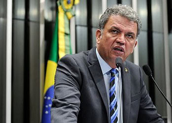 POLÊMICO: Petecão quer garantir que grávidas decidam por cesariana ou parto normal, além do uso da anestesia em ambos os casos