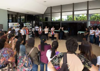 Escola do Legislativo da Aleac promove Feira de Troca de Livros