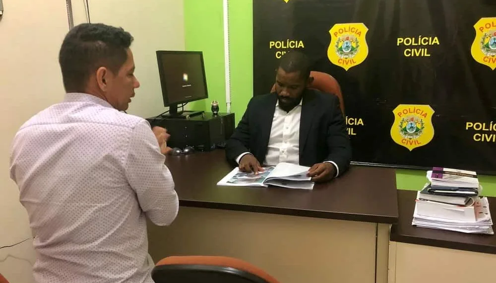 Funcionário de prefeitura é preso suspeito de espancar mulher com cinto por ciúme