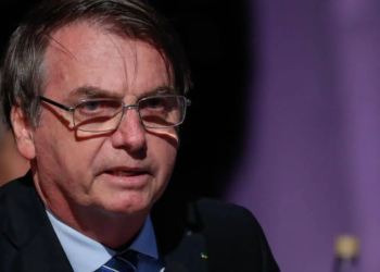 O presidente da República, Jair Bolsonaro, discursa na 54ª Cúpula de Chefes de Estado do Mercosul, em Santa Fé, Argentina.