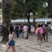 Protesto pela educação reúne centenas de estudantes e trabalhadores na Praça da Revolução