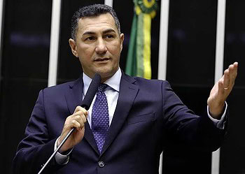 Jesus Sérgio pode levar consigo mais de R$ 3,4 milhões do Fundo Eleitoral, caso deixe o PDT