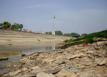 Nível do Rio Acre baixa e Depasa alerta para importância do consumo consciente