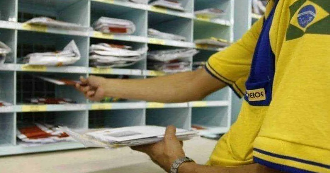 Governo Federal irá privatizar Correios, EBC, Eletrobras, Telebras e outras 13 empresas estatais