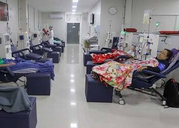 Sem remédios há 3 meses, transplantados não são informados sobre data de normalização  