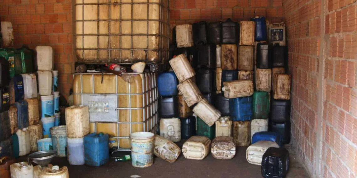 OPERAÇÃO NITRO: Quinze pessoas foram presas e 11 mil litros de combustível clandestino apreendidos