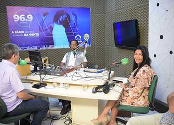 Programa ‘Fale com o Governador’ destaca ações da Educação e Turismo