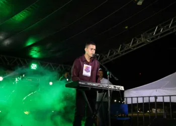 Sucesso e emoção marcam a final do Festival Estudantil da Canção de Rio Branco