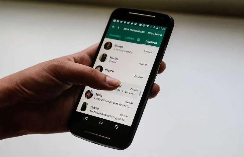 Rede de Fake News pró-Bolsonaro no WhatsApp segue ativa