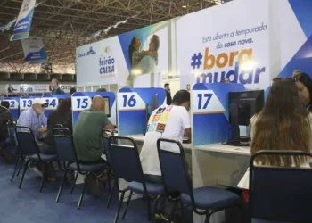 Brasília - A Caixa Econômica Federal realiza a segunda e última rodada do Feirão da Casa Própria 2017 (José Cruz/Agência Brasil)