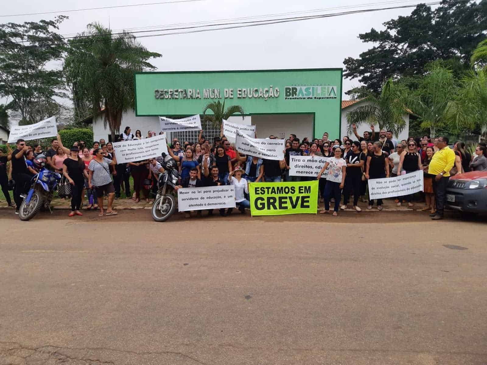Servidores da educação em Brasileia deflagram greve em Brasileia — Foto Sinteac Brasileia