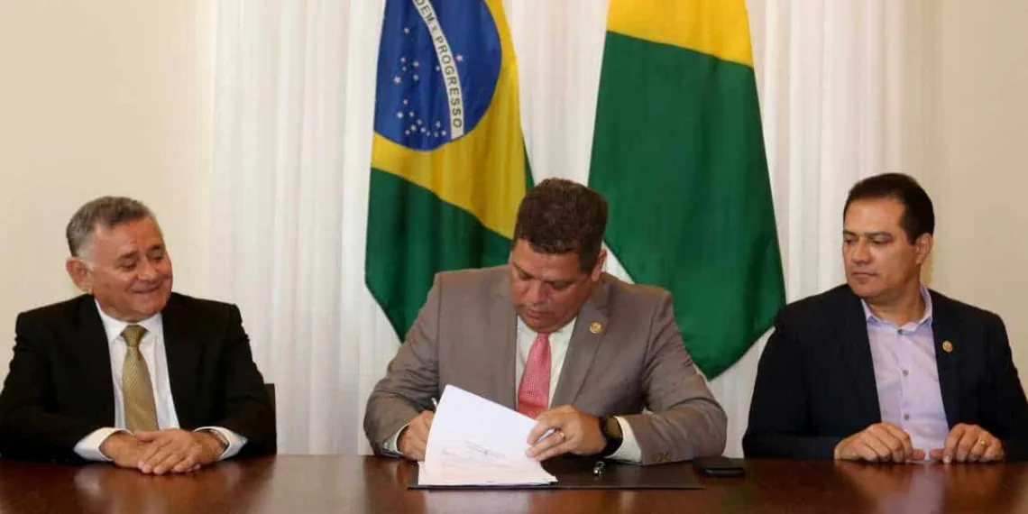 Major Rocha sanciona lei sobre atualização de custas judiciais