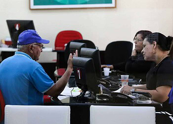 Servidores nascidos de abril a junho devem fazer atualização cadastral em setembro