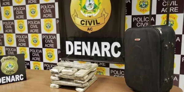 Após denúncia pelo WhatsApp, polícia apreende mais de 10 quilos de droga em Rio Branco