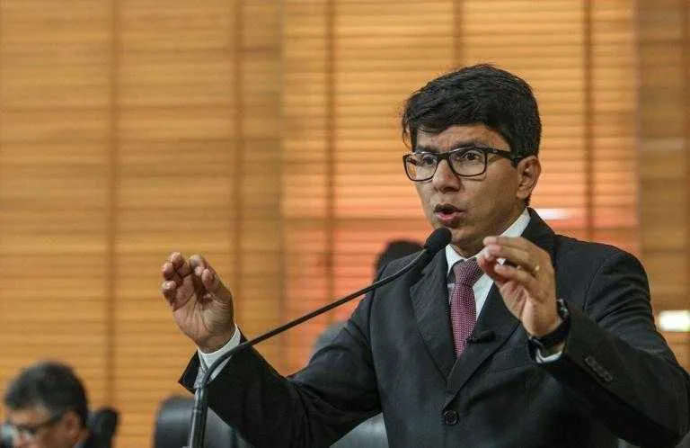 Jenilson propõe multa de R$ 10 mil para os “fura-filas” da vacina