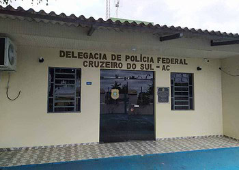Operação da PF contra o tráfico de drogas no Juruá resulta até na prisão de advogada 6 Operação da PF contra o tráfico de drogas no Juruá resulta até na prisão de advogada