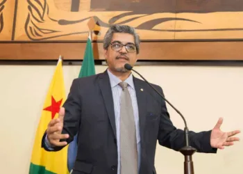 PL de Edvaldo Magalhães visa corrigir falha na legislação que cobra ICMS de restaurantes