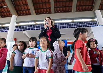 Prefeita em exercício Lene Petecão prestigia abertura da Semana do Bebê