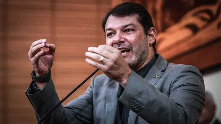 Empresa com contratos milionários no governo entra na mira do Ministério Público