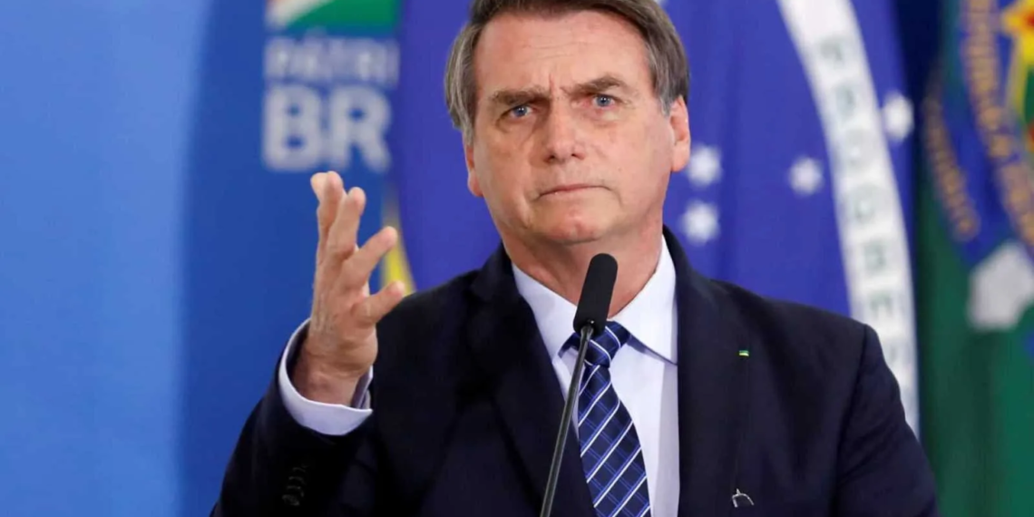 Bolsonaro veta PL que exigia psicologia e assistência social em escolas