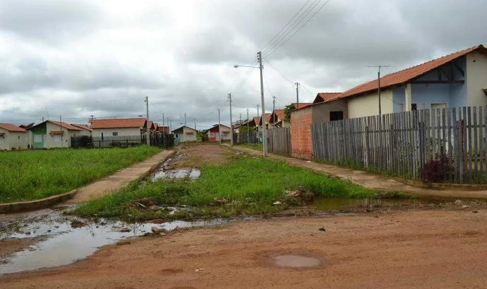 Corpo é encontrado em poço de água em bairro na capital