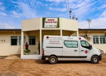 Entre as irregularidades constatadas na Maternidade, que funciona em um anexo do hospital geral de Feijó, está a falta de médicos plantonistas e especialistas, inclusive ginecologista, pediatra e anestesista; dificuldade para transferência de pacientes por não possuir médicos suficientes e por conta da ambulância que está quebrada; e problemas na estrutura física da unidade, como a falta de iluminação adequada no centro cirúrgico (Foto: Arquivo)