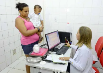 Prefeitura de Rio Branco abre edital com 180 vagas de nível Fundamental, Médio e Superior