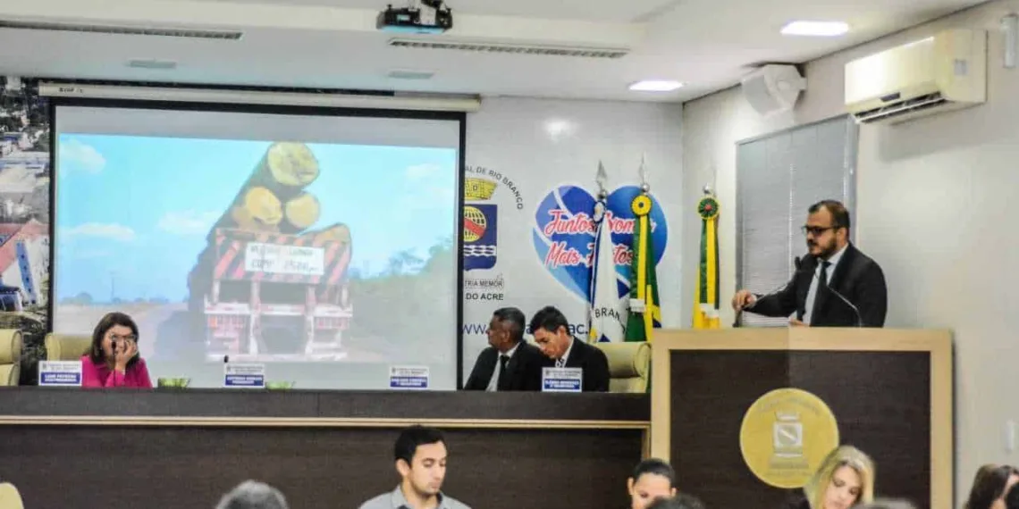 Rodrigo Forneck denuncia falta de fiscalização do Estado na rodovia Transacreana