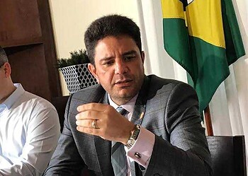 Governador confirma decreto de calamidade e fala em suspender convocação de concursos
