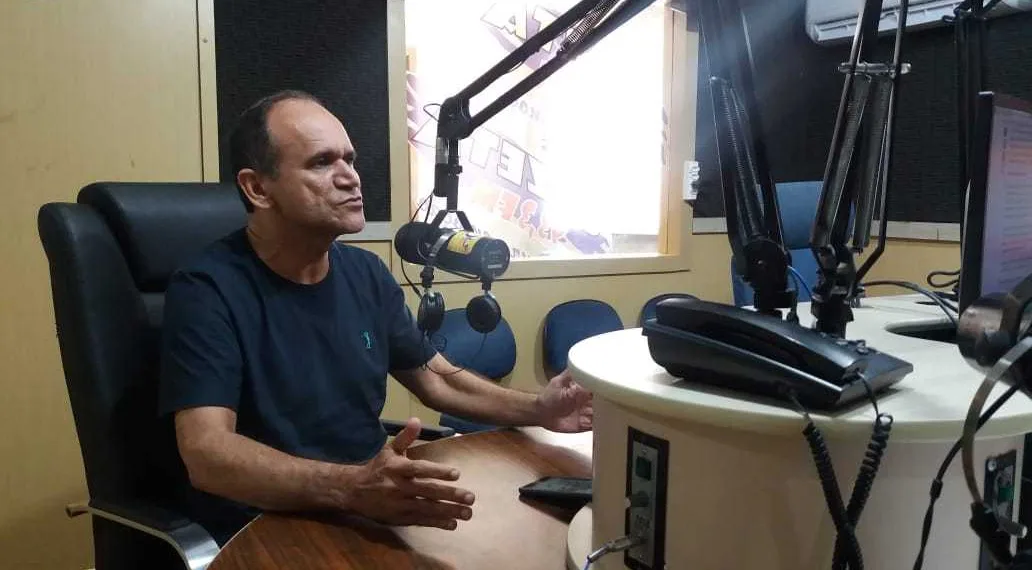 Concurso da Educação será mantido, ainda sem nova data definida, garante prefeita