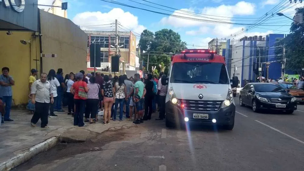 Homem lutou com assaltante antes de levar tiro na cabeça no Centro, diz delegado