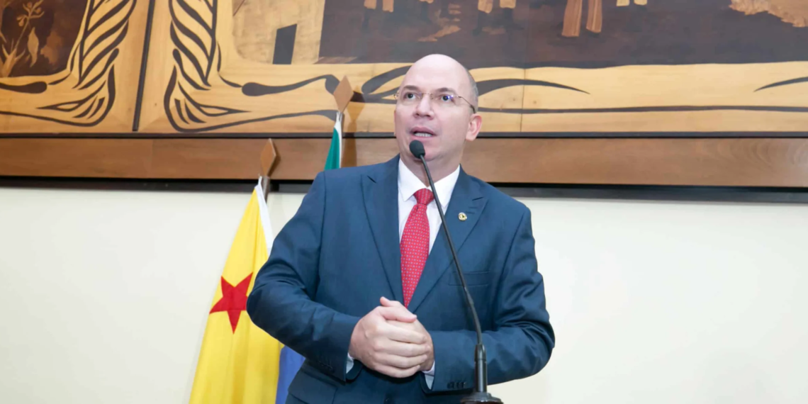 Contrapondo à oposição, líder do governo diz que reforma é antipopular, mas necessária