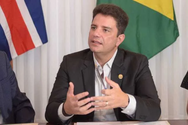 Governador oficializa troca de secretário de Produção e Agronegócio no Acre