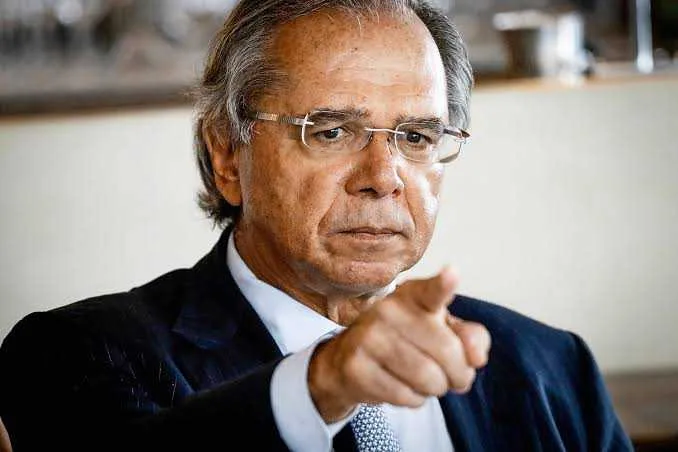 Retorno de Lula ao cenário faz governo Bolsonaro voltar a falar em AI-5