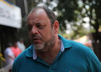 Secretário-adjunto de assistência à Saúde pede exoneração e fragiliza permanência de secretária